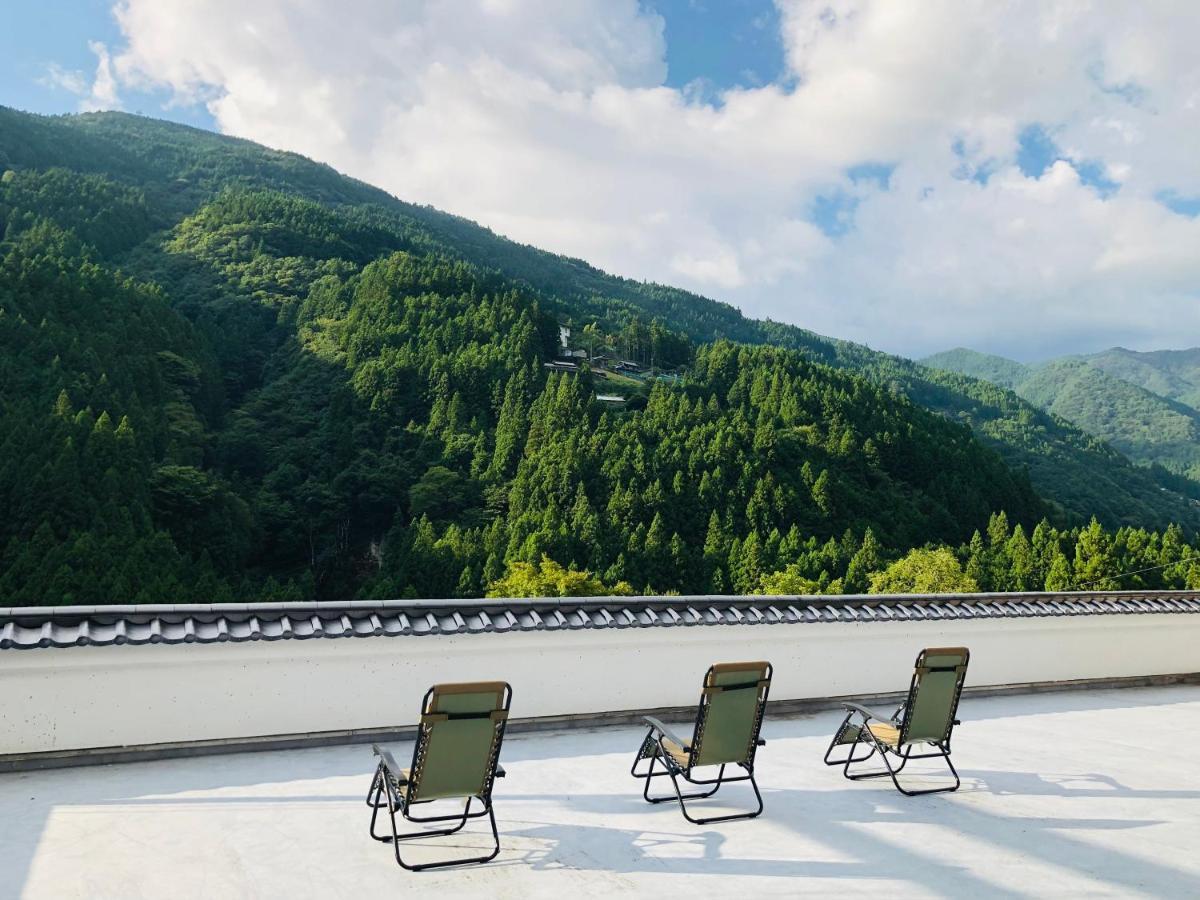Kazuraya Hotel Miyoshi  Exterior photo