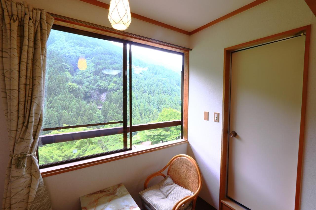 Kazuraya Hotel Miyoshi  Exterior photo