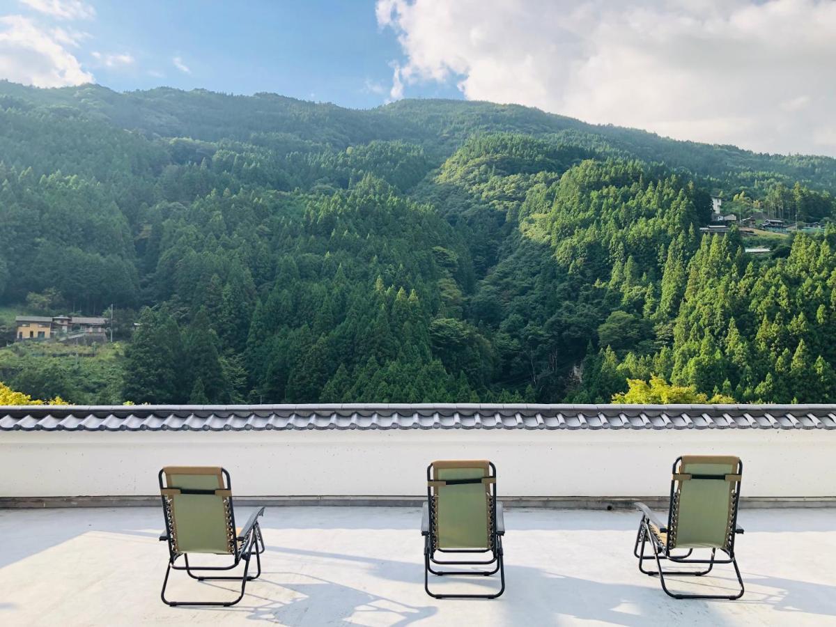Kazuraya Hotel Miyoshi  Exterior photo